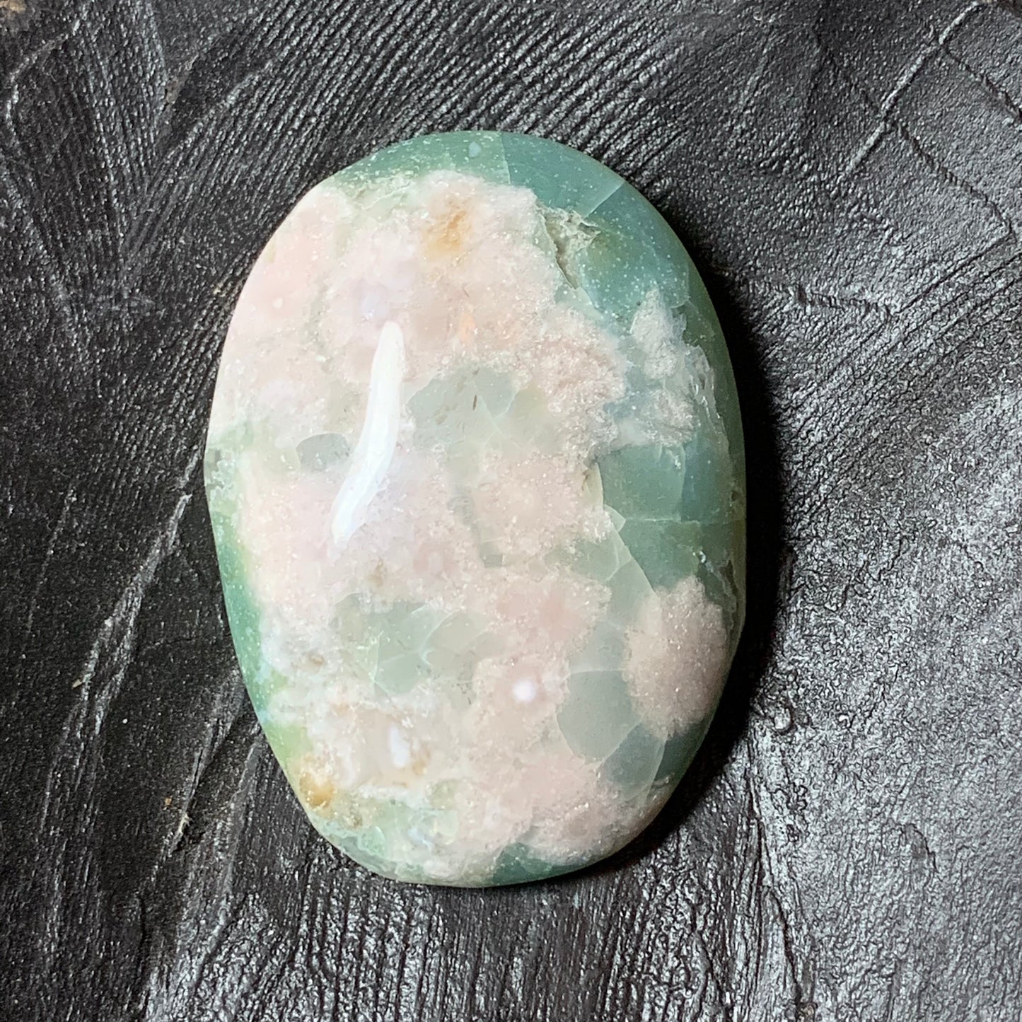 Green Flower Agate Palm Stones