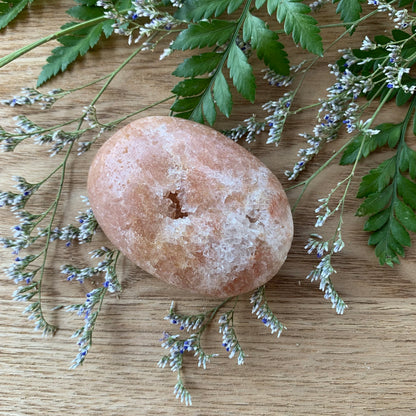 Excellent Quality Pink Amethyst Palm Stones from Brazil