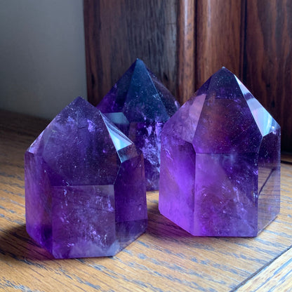 Bahia Amethyst Cupcake Towers (Points) // Deep Purple Grape Jelly Color