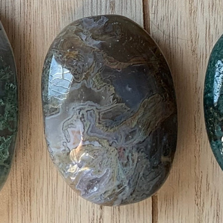 Moss Agate Palm Stones